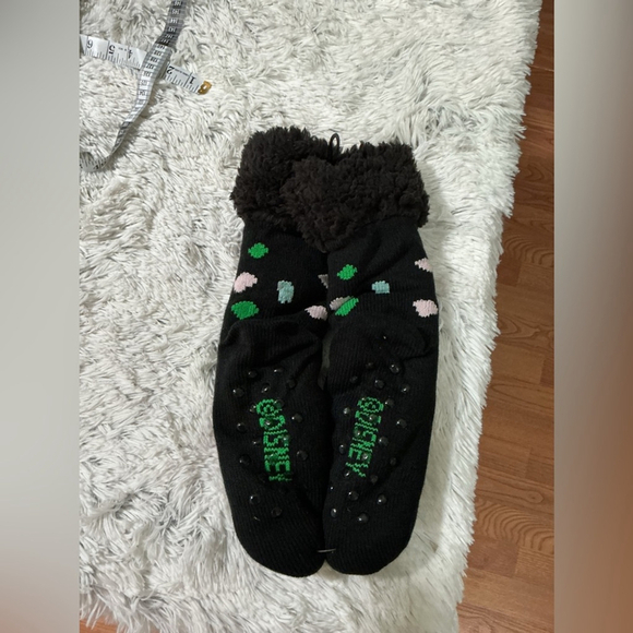 Disneys Tim Burtons Nightmare Before Christmas Slipoer Socks 4-10 - Picture 4 of 7